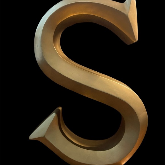 🎉HP🎉Decorative Initial “S”. Perfect accent piece!🎉HP🎉 - Picture 3 of 5